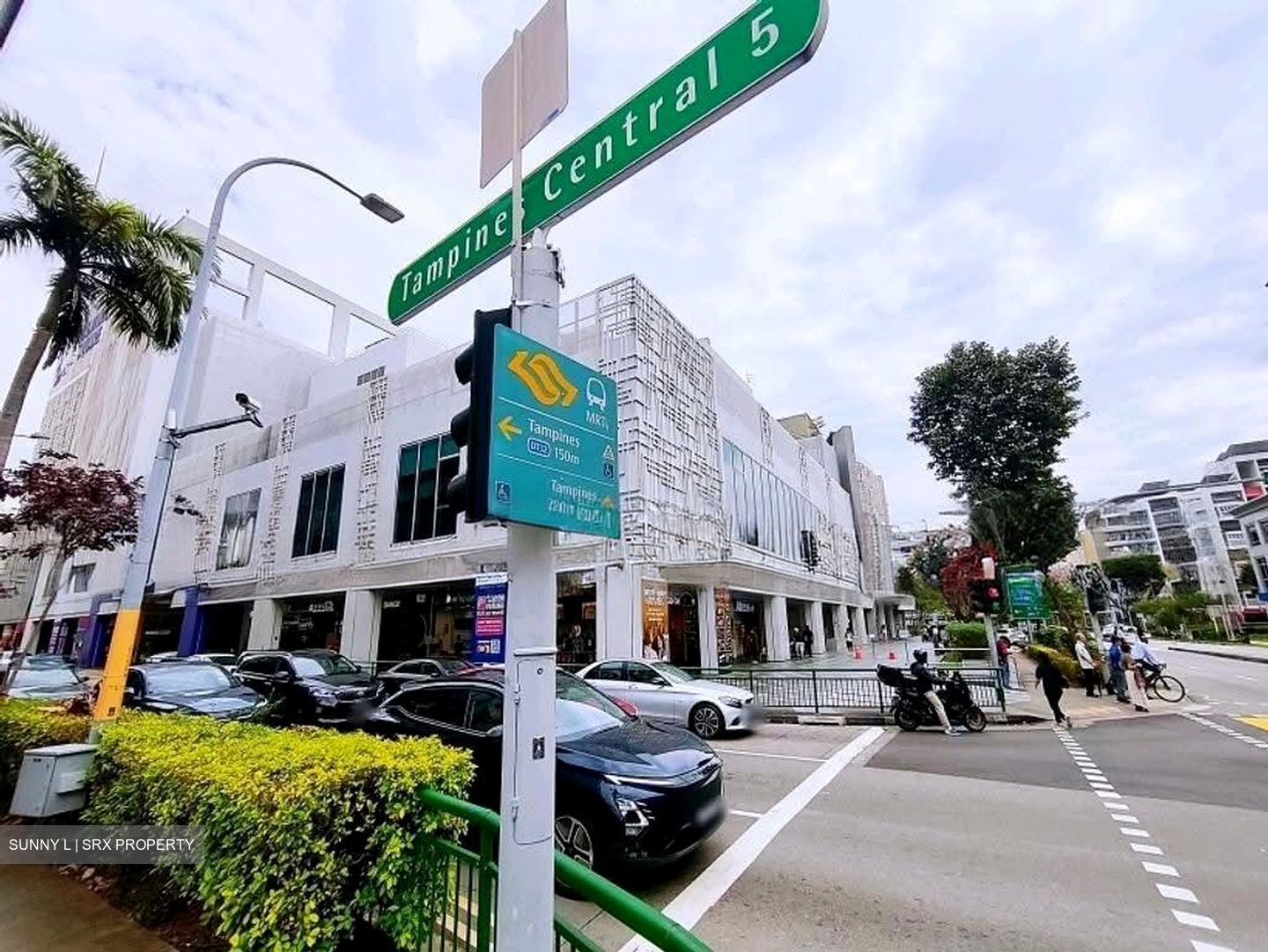 Tampines Central 1 (D18), Retail #618974011
